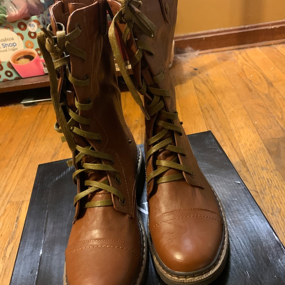Wanted Crowley Brown Combat Boots